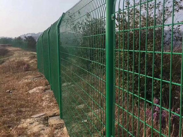 双边丝金属围网-08